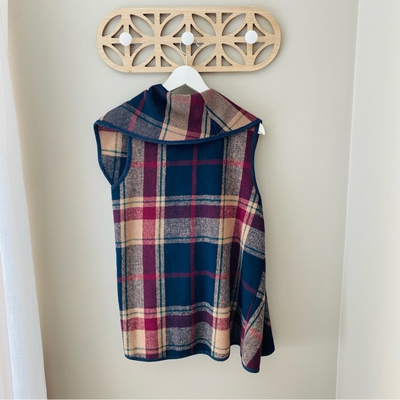 Altar'd State Open Front Plaid Vest Sz Medium - Picture 5 of 8